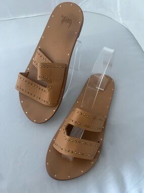 beek Tan Double-Strap Stud Dublin Slide Sandals.